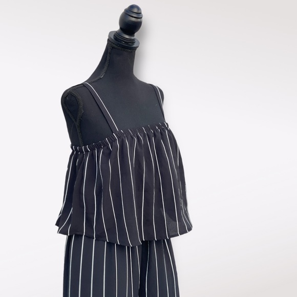 Time & Tru Woman’s Jumpsuit | Size M (8-10) - Picture 3 of 8